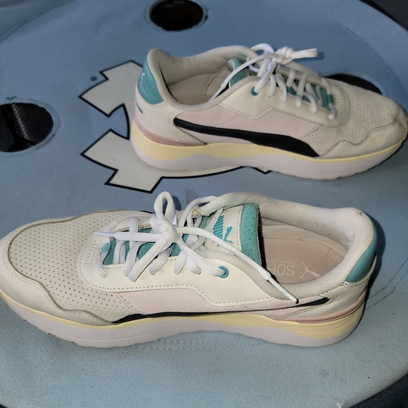 PUMA R78 Voyage Women's Size 11 - Picture 2 of 12